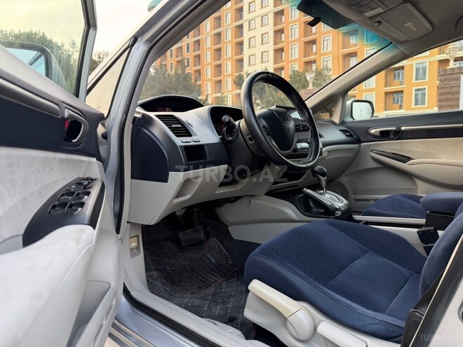 Honda Civic 2007, 320,000 km - 1.3 л - Bakı