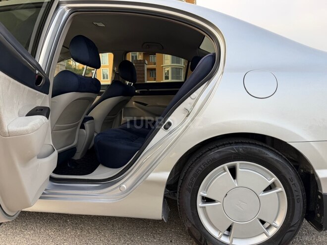 Honda Civic 2007, 320,000 km - 1.3 л - Bakı