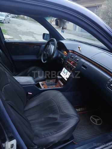 Mercedes E 240 1998, 398,000 km - 2.4 l - Xırdalan