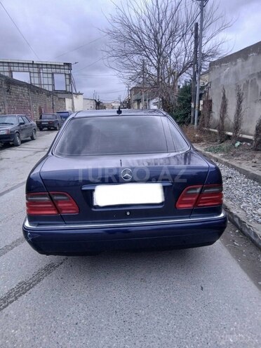 Mercedes E 240 1998, 398,000 km - 2.4 l - Xırdalan