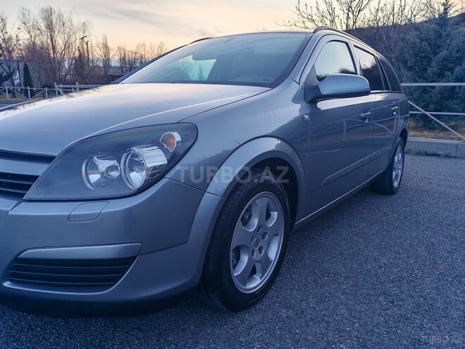 Opel Astra 2005, 232,830 km - 1.4 l - Şəki