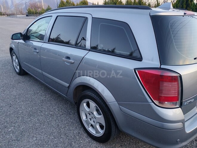 Opel Astra 2005, 232,830 km - 1.4 l - Şəki