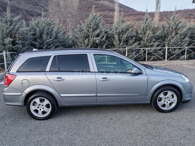 Opel Astra 2005, 232,830 km - 1.4 l - Şəki