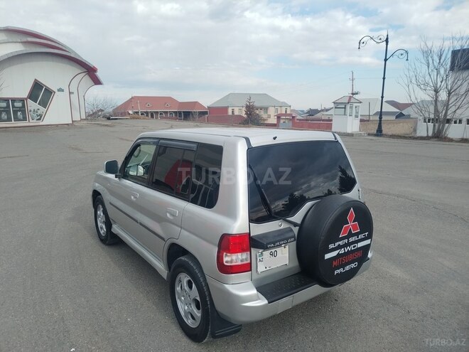 Mitsubishi Pajero io 2002, 238,433 km - 2.0 l - Gəncə