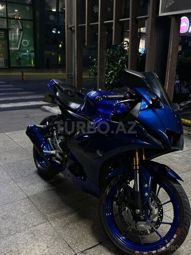 Yamaha R15-2