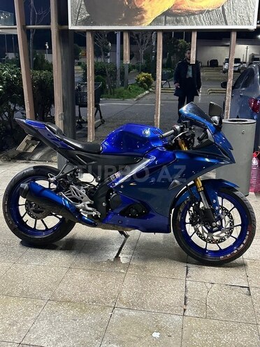 Yamaha R15-3