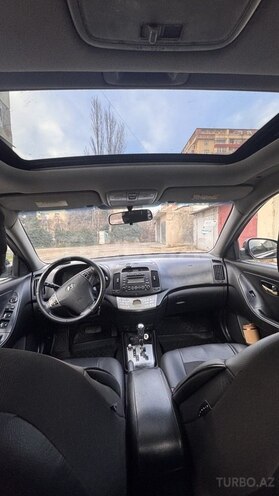 Hyundai Elantra 2009, 285,000 km - 2.0 l - Bakı