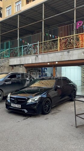 Mercedes E 220 2014, 282,000 km - 2.1 l - Bakı