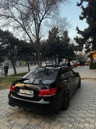 Mercedes E 220 2014, 282,000 km - 2.1 l - Bakı