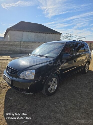 Kia Carens-3