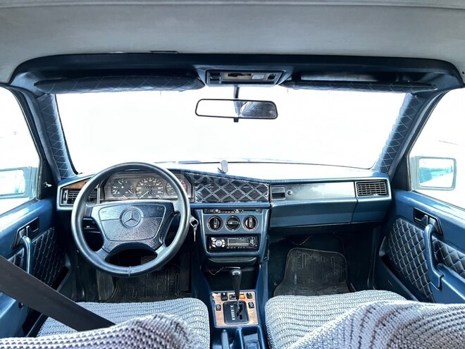 Mercedes 190 1989, 154,340 km - 2.0 l - Qazax