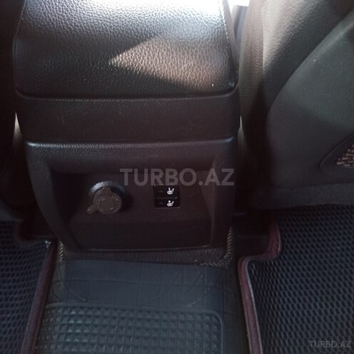 Hyundai Santa Fe 2011, 198,350 km - 2.0 л - Bakı