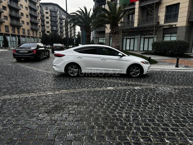 Hyundai Elantra 2016, 121,000 km - 2.0 l - Bakı