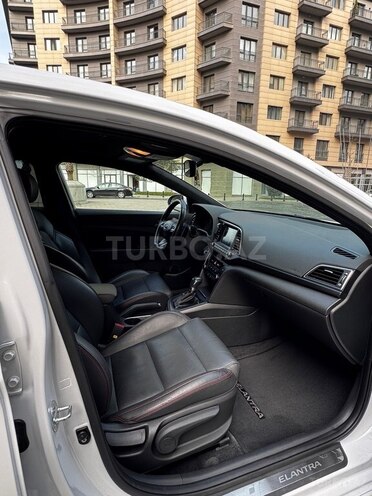 Hyundai Elantra 2018, 100,547 km - 1.6 l - Bakı