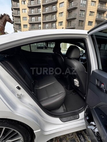 Hyundai Elantra 2018, 100,547 km - 1.6 l - Bakı