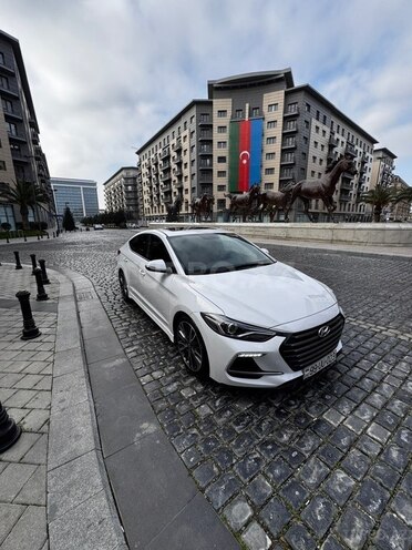 Hyundai Elantra 2018, 100,547 km - 1.6 l - Bakı