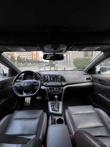 Hyundai Elantra 2018, 100,547 km - 1.6 l - Bakı