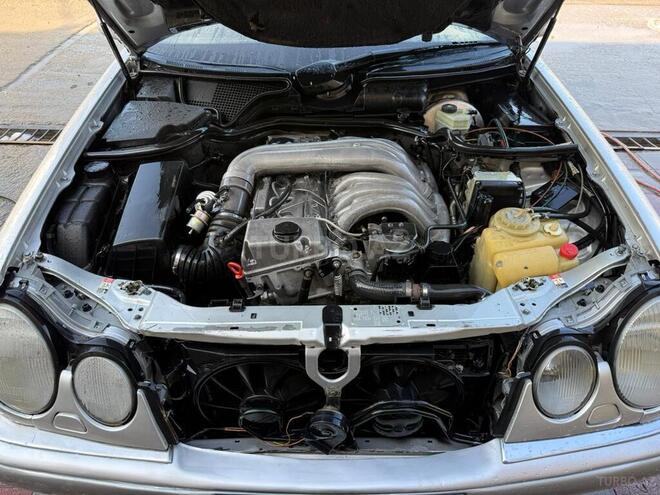 Mercedes E 300 1997, 386,000 km - 3.0 l - Sumqayıt