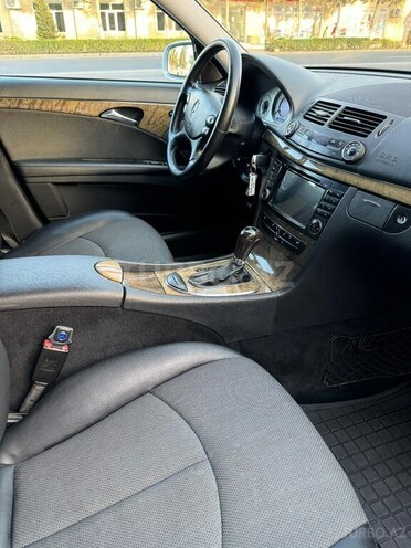 Mercedes E 200 2007, 253,000 km - 1.8 l - Sabirabad