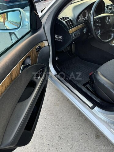 Mercedes E 200 2007, 253,000 km - 1.8 l - Sabirabad