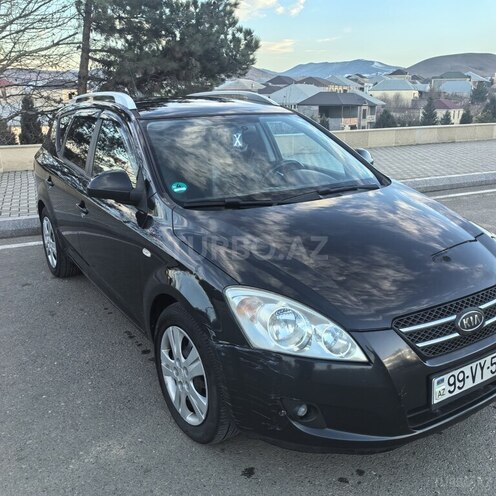 Kia  2008, 261,700 km - 1.4 l - Gəncə