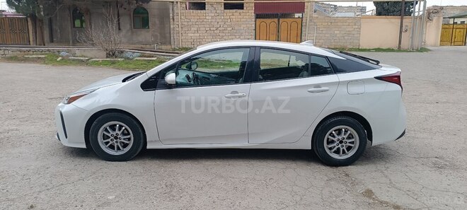Toyota Prius-3