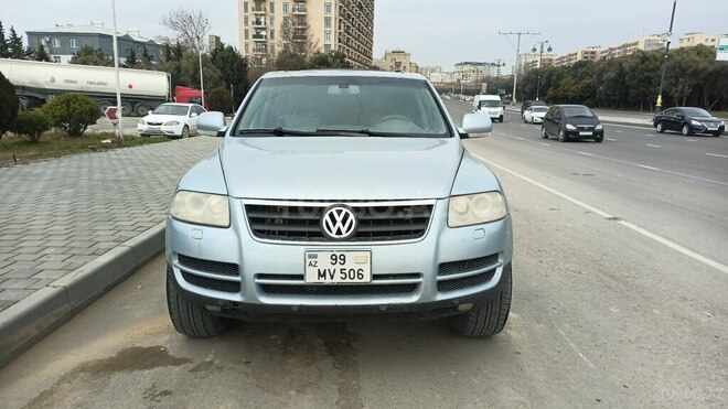 Volkswagen Touareg-1