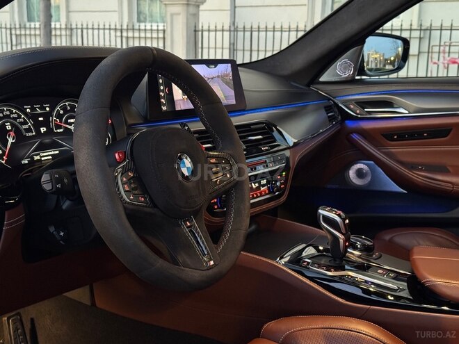 BMW M5 2018, 83,000 km - 4.4 l - Bakı