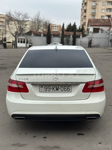 Mercedes E 350 2011, 235,000 km - 3.5 l - Bakı