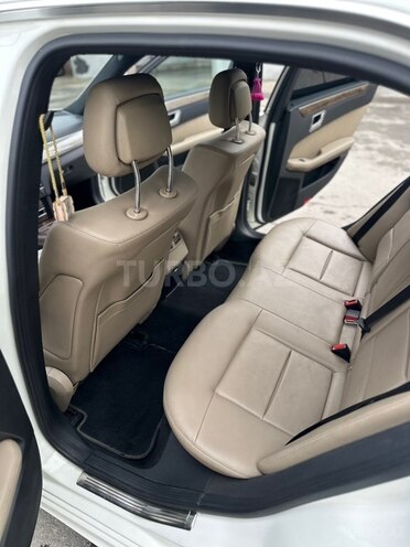 Mercedes E 350 2011, 235,000 km - 3.5 l - Bakı