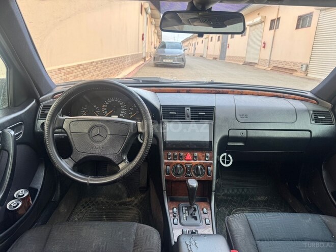Mercedes C 240 1997, 422,992 km - 2.4 l - Bakı