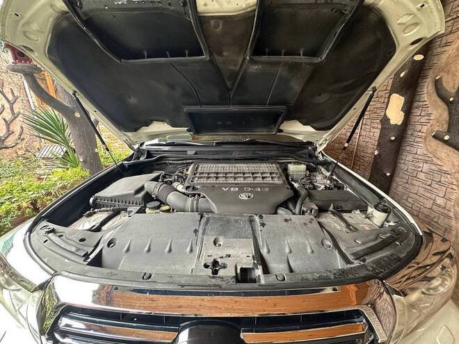 Toyota Land Cruiser 2012, 212,000 km - 4.5 л - Bakı
