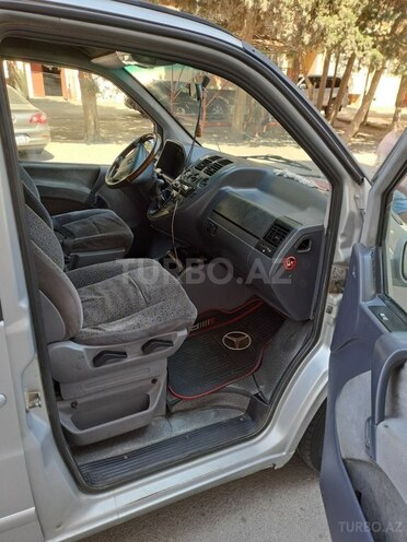 Mercedes Vito 110 CDI-11