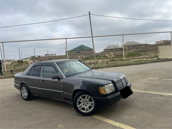 Mercedes 220 E 1993, 390,000 km - 2.2 l - Bakı