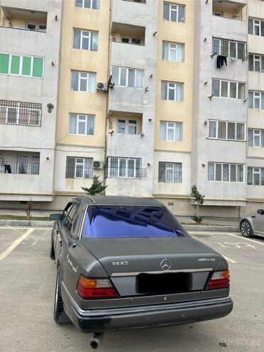 Mercedes 220 E 1993, 390,000 km - 2.2 l - Bakı