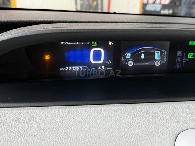 Toyota Prius 2019, 220,000 km - 1.8 l - Bakı