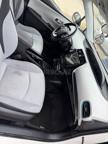Toyota Prius 2019, 220,000 km - 1.8 l - Bakı