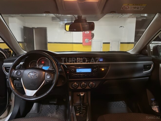 Toyota Corolla-9