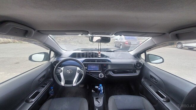Toyota Aqua 2017, 174,500 km - 1.5 l - Bakı