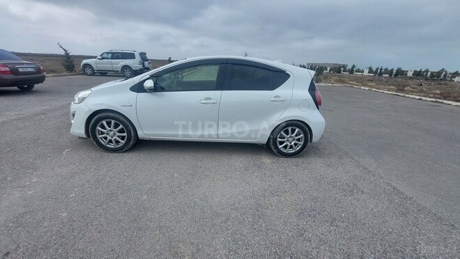 Toyota Aqua 2017, 174,500 km - 1.5 l - Bakı