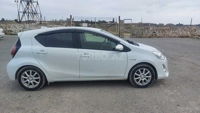 Toyota Aqua 2017, 174,500 km - 1.5 l - Bakı