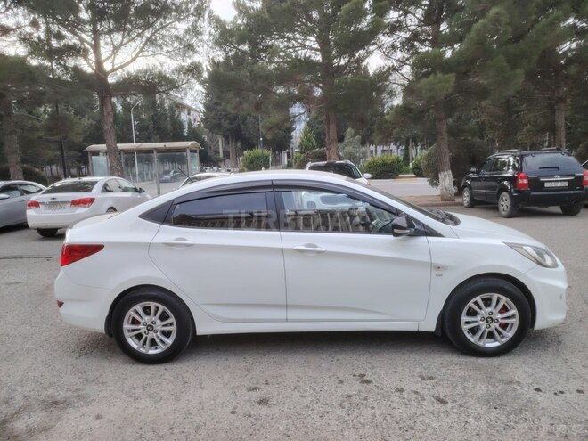 Hyundai Accent 2012, 228,000 km - 1.6 л - Sumqayıt