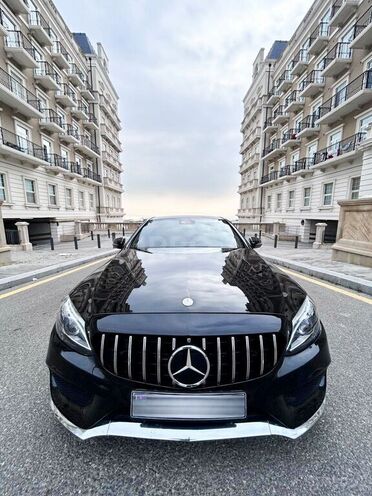 Mercedes C 300 4MATIC 2015, 130,000 km - 2.0 l - Bakı