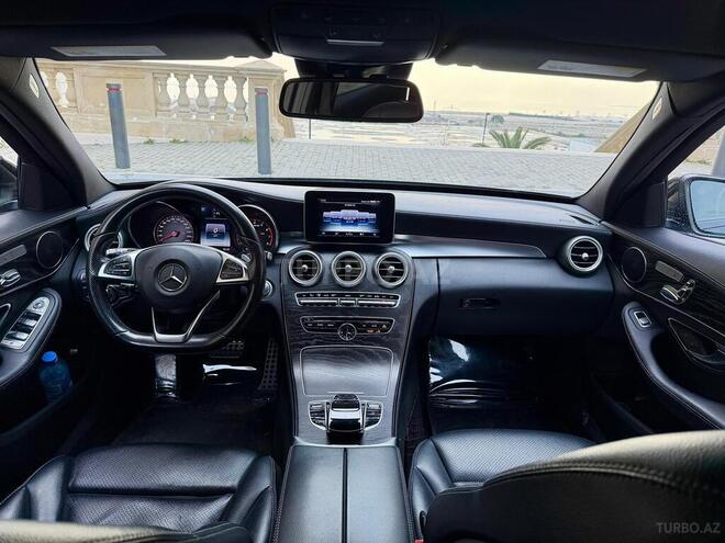 Mercedes C 300 4MATIC 2015, 130,000 km - 2.0 l - Bakı