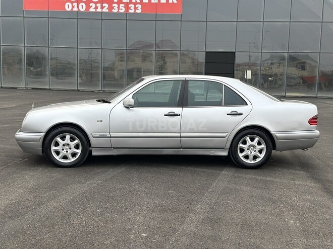 Mercedes E 240 1999, 390,247 km - 2.4 l - Bakı