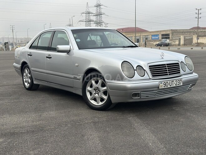 Mercedes E 240 1999, 390,247 km - 2.4 l - Bakı