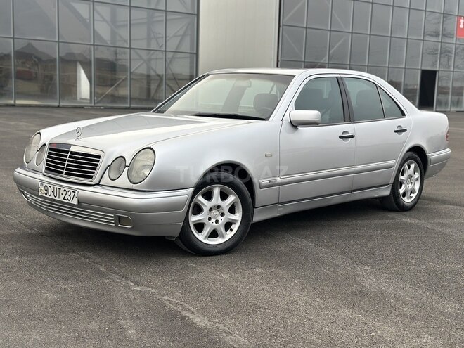 Mercedes E 240 1999, 390,247 km - 2.4 l - Bakı