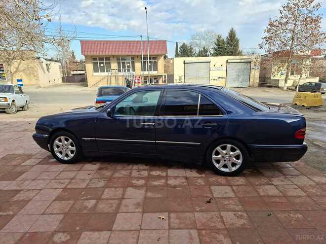 Mercedes E 230 1996, 256,458 km - 2.3 l - Qazax