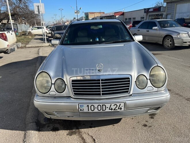 Mercedes E 230 1996, 729,512 km - 2.3 л - Quba