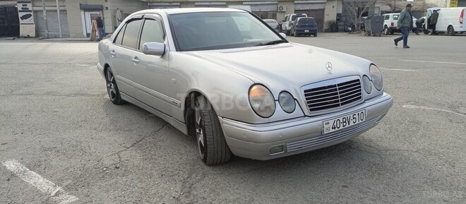 Mercedes E 280 1999, 20,005 km - 2.8 л - Sumqayıt